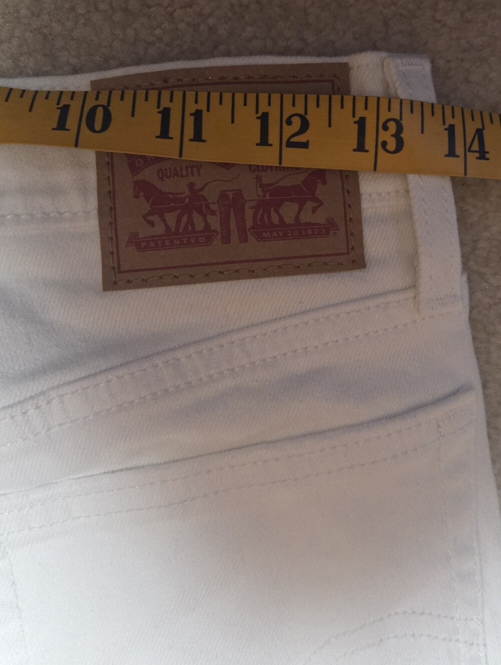 Levi’s Wedgie Straight White Denim Button Fly Jeans Size 27 - Picture 7 of 9